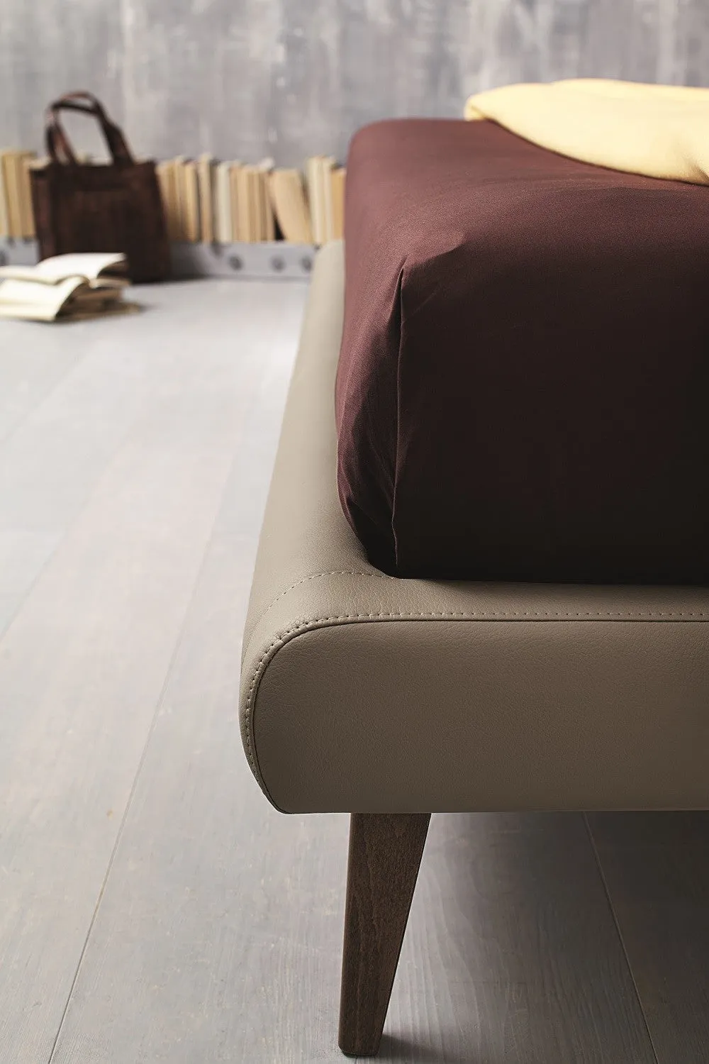 Metropolitan Premium Platform Bed